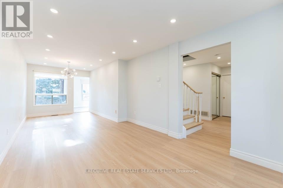 UPPER-11 Upland Drive, Whitby, ON, L1N 8H6 - 11