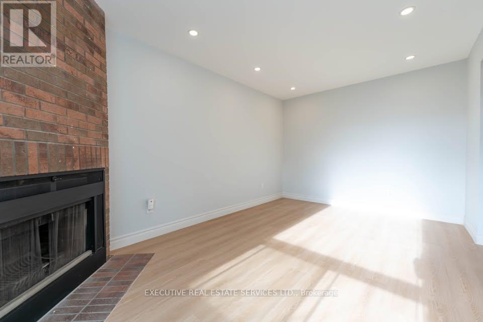 UPPER-11 Upland Drive, Whitby, ON, L1N 8H6 - 21
