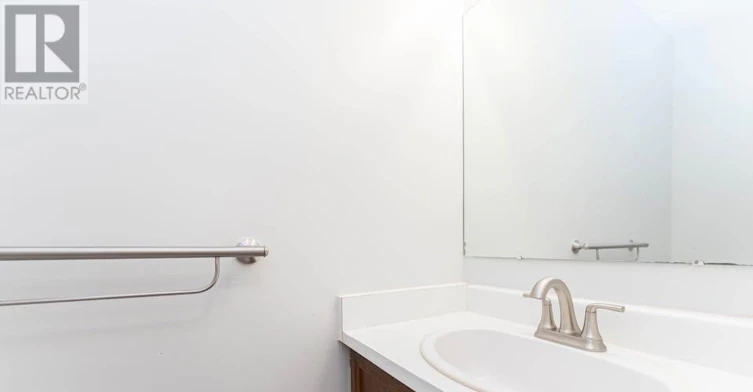 UPPER-11 Upland Drive, Whitby, ON, L1N 8H6 - 9