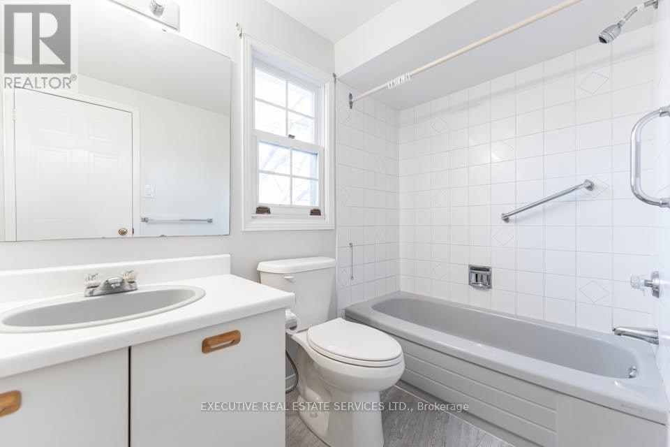 UPPER-11 Upland Drive, Whitby, ON, L1N 8H6 - 32
