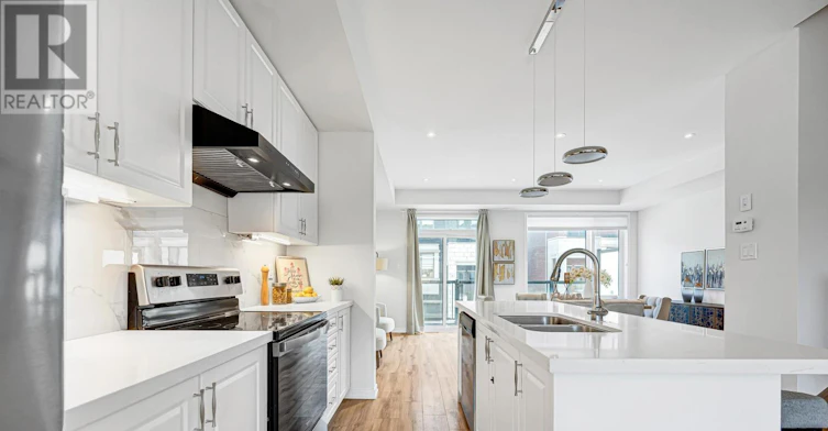 525 Marc Santi Boulevard, Vaughan, ON, L6A 5C5 - 5