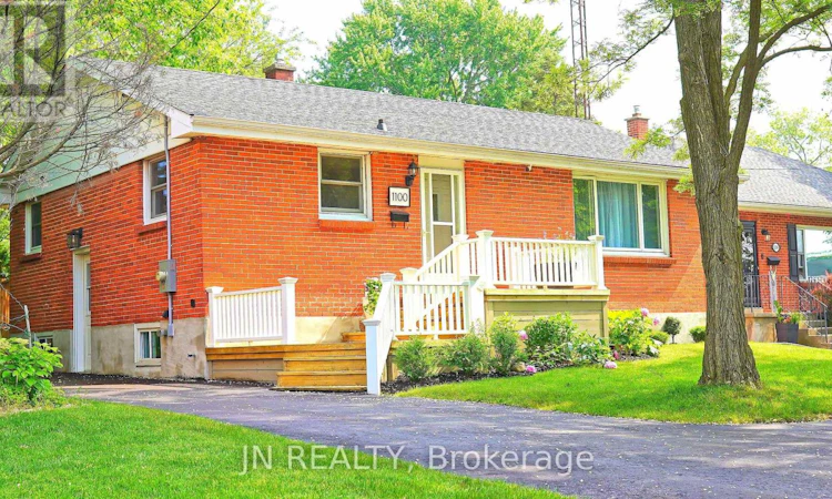 1100 Bruce Street