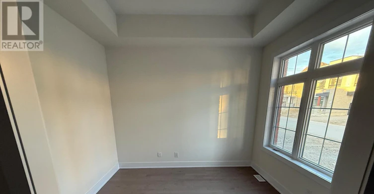 34 Nanhai Avenue, Markham, ON, L6C 3N1 - 4