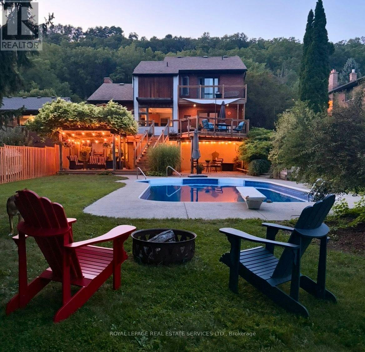 17 Mckay Court, Hamilton, ON, L9H 6P1