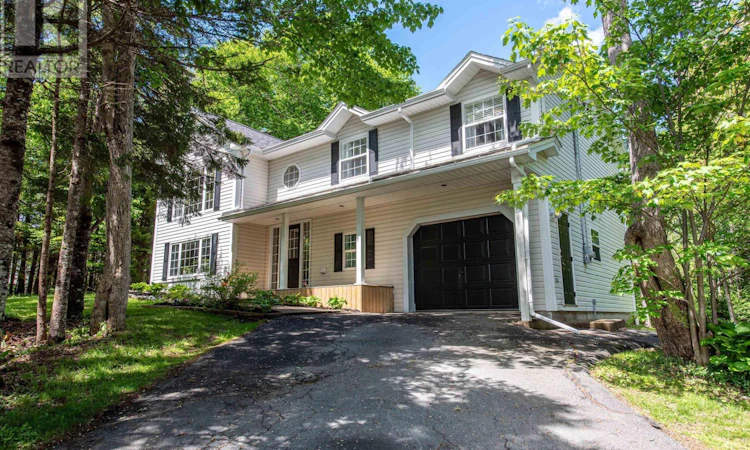 90 Leeward Avenue