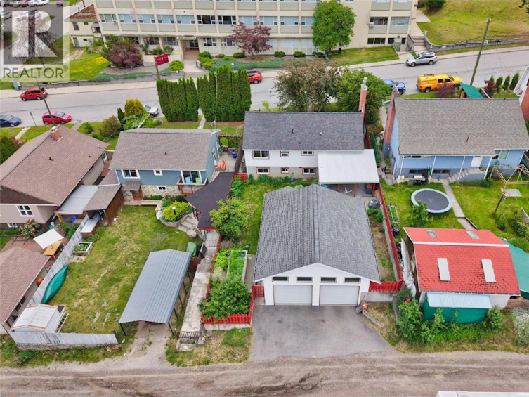 815 Tenth Street, Nelson, BC, V1L 3C6 - 2