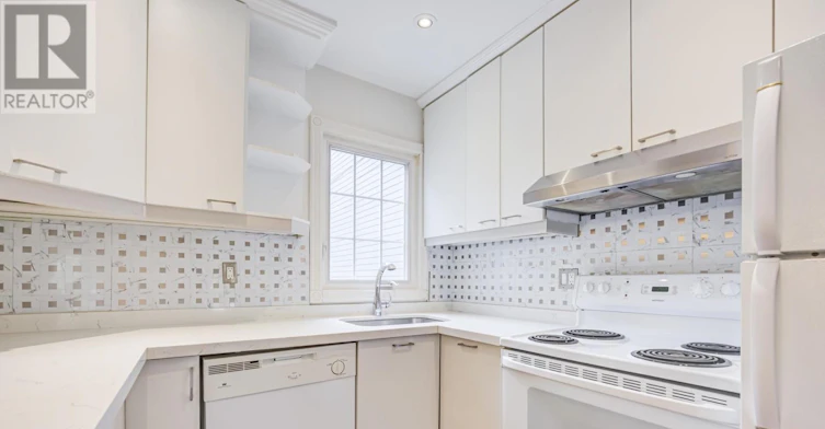 38 Hopedale Avenue, Toronto, ON, M4K 3M7 - 23