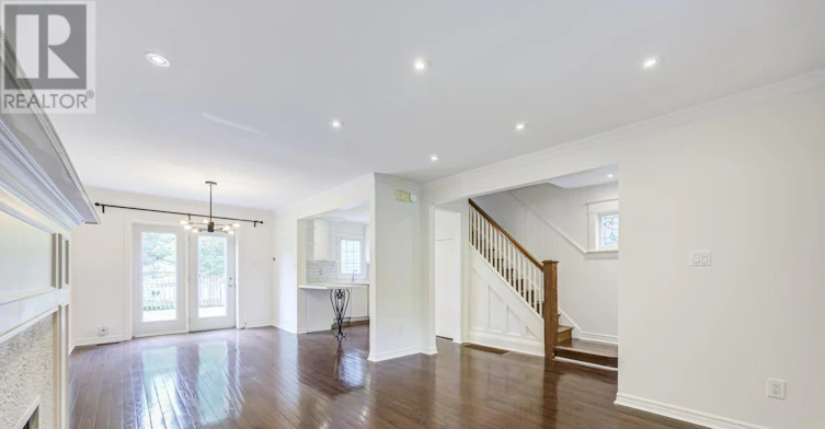 38 Hopedale Avenue, Toronto, ON, M4K 3M7 - 10