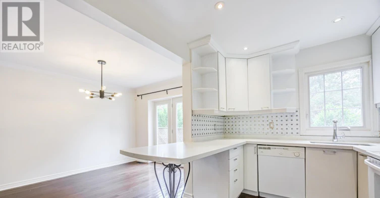 38 Hopedale Avenue, Toronto, ON, M4K 3M7 - 22