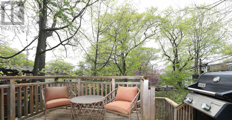 27 Sycamore Place, Toronto, ON, M4E 1K3 - 22