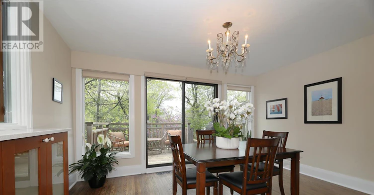 27 Sycamore Place, Toronto, ON, M4E 1K3 - 18