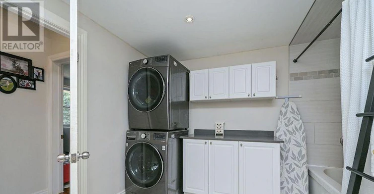 UPPER Level 8 Doner Street, New Tecumseth, ON, L9R 1M5 - 11