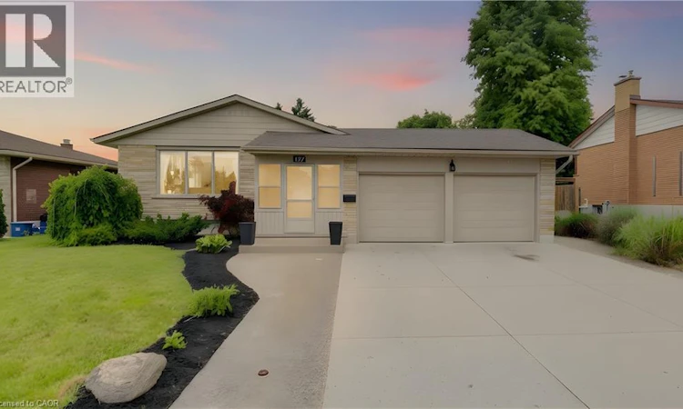 127 Strathcona Crescent