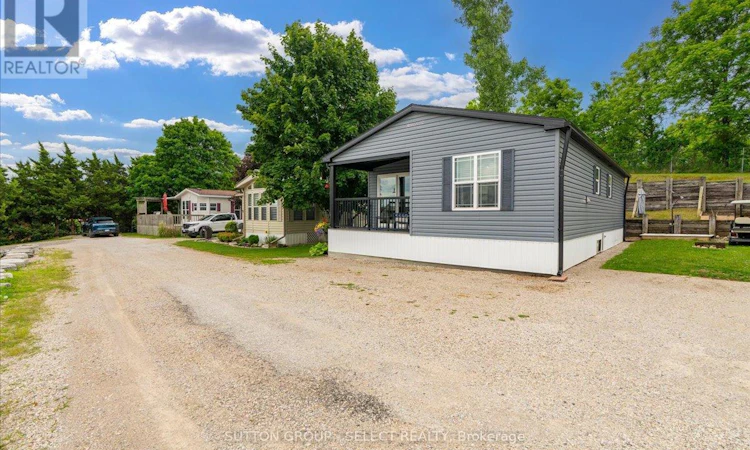 415-8685 Rock Glen Road