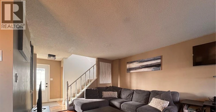 19 Dalzell Avenue, Brampton, ON, L6Z 1H1 - 19