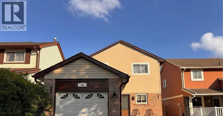 19 Dalzell Avenue, Brampton, ON, L6Z 1H1 - 18