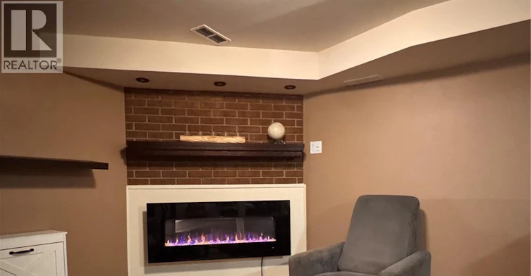 19 Dalzell Avenue, Brampton, ON, L6Z 1H1 - 7