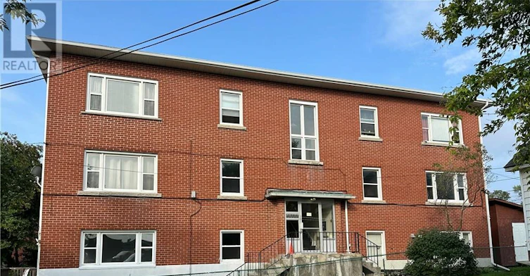 4-481 Ontario Street, Greater Sudbury, ON, P3E 4K4 - 4