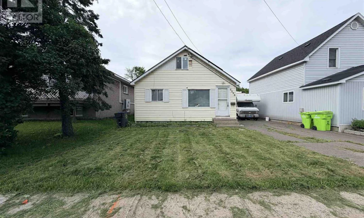 606A Douglas Street