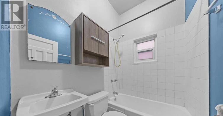 1-484 Gilmour Street, Ottawa, ON, K1R 5L4 - 4