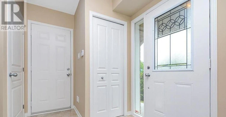 301 Mosaic Private, Ottawa, ON, K2K 0H1 - 2