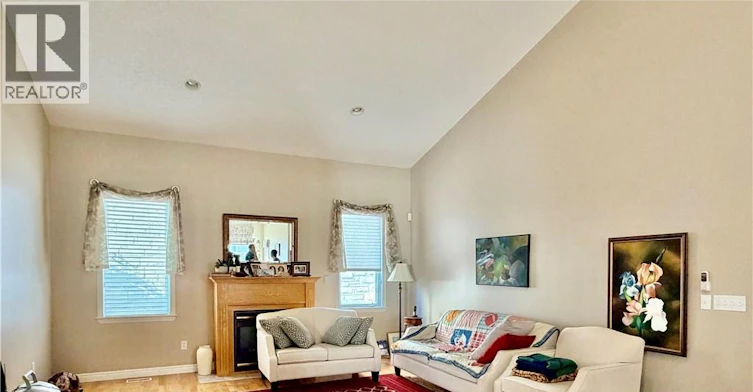 765 Chesapeake Drive, Waterloo, ON, N2K 4G3 - 5