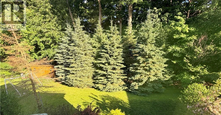 765 Chesapeake Drive, Waterloo, ON, N2K 4G3 - 2