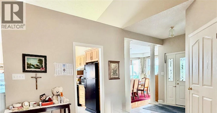 765 Chesapeake Drive, Waterloo, ON, N2K 4G3 - 8