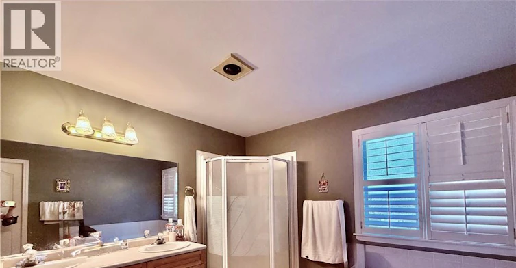 765 Chesapeake Drive, Waterloo, ON, N2K 4G3 - 16