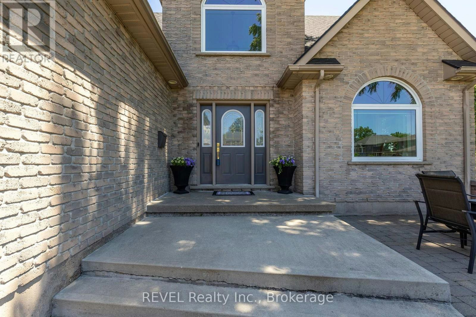 45 Westwood Drive, Port Colborne, ON, L3K 6B9