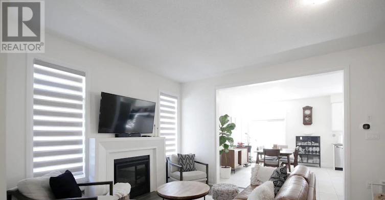 32 Ferragine Crescent, Bradford West Gwillimbury, ON, L3Z 2A6 - 5