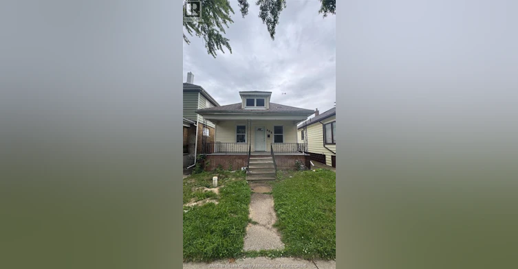 408 Elm Avenue, Windsor, ON, N9A 5H1 - 2