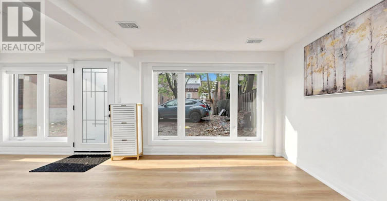 GARDEN Suite 8 Laxton Avenue, Toronto, ON, M6K 1K9 - 4