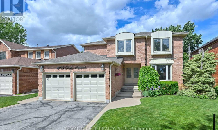 6993 Danton Promenade