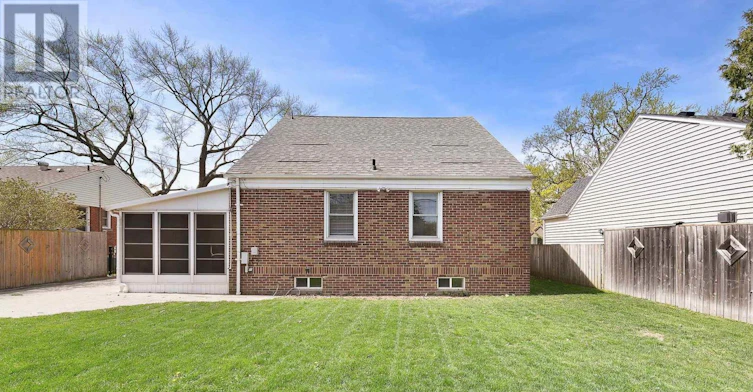 3104 Longfellow Avenue, Windsor, ON, N9E 2L5 - 32