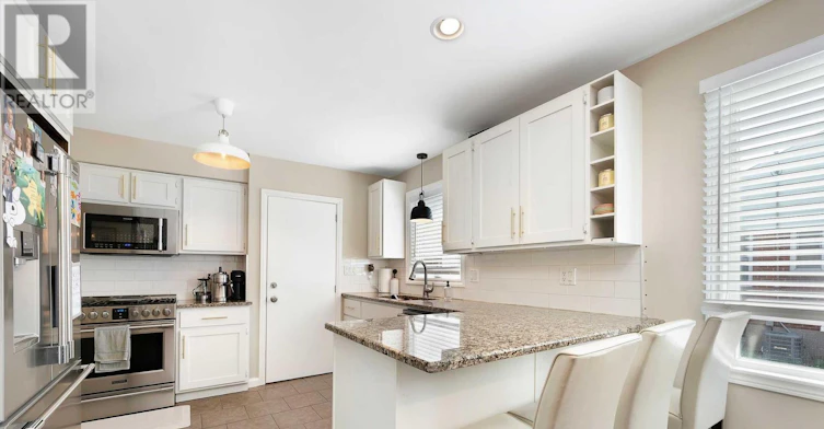 3104 Longfellow Avenue, Windsor, ON, N9E 2L5 - 12
