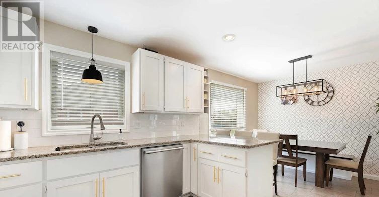 3104 Longfellow Avenue, Windsor, ON, N9E 2L5 - 14
