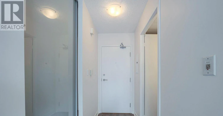 1721 4k Spadina Avenue, Toronto, ON, M5V 3Y9 - 2