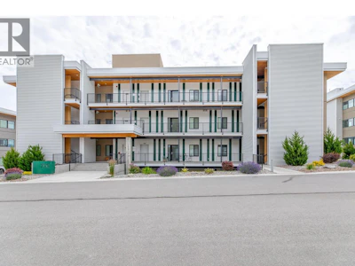 712-700 Vista Park - 2