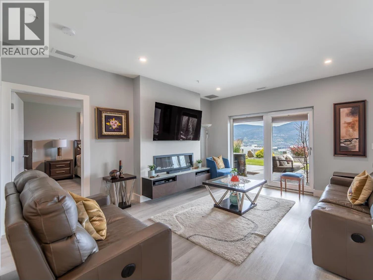 712-700 Vista Park, Penticton, BC, V2A 0B2 - 11