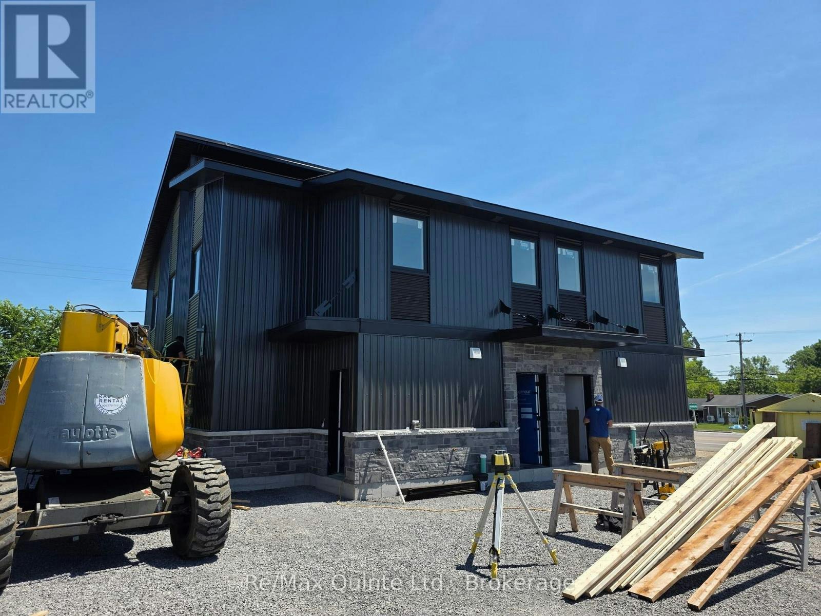 C-5 Sienna Avenue, Belleville, ON, K8P 4G5 - 2