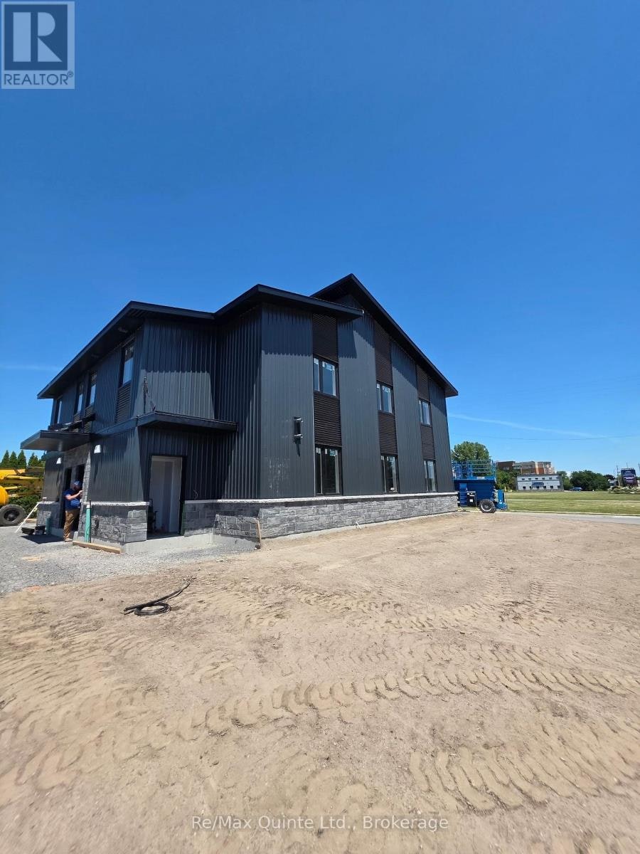 A-5 Sienna Avenue, Belleville, ON, K8P 0E5 - 2