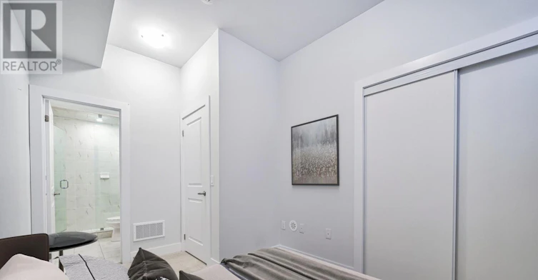 L114-9560 Islington Avenue, Vaughan, ON, L4H 4Z5 - 5