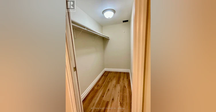 45 Emmeloord Crescent, Markham, ON, L3R 1P9 - 40