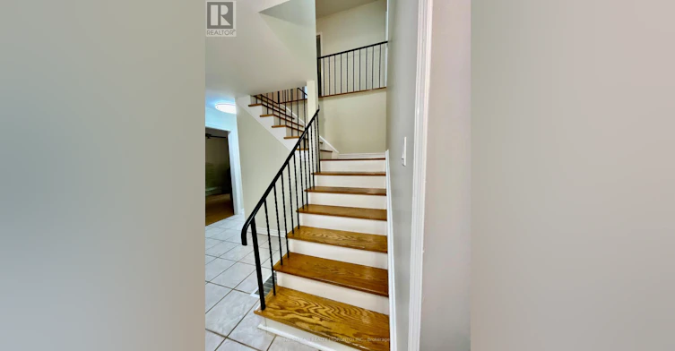 45 Emmeloord Crescent, Markham, ON, L3R 1P9 - 13