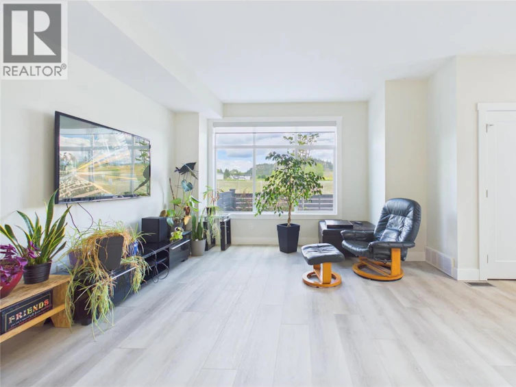 7-115 Wyndham Crescent, Kelowna, BC, V1V 1Z2 - 5