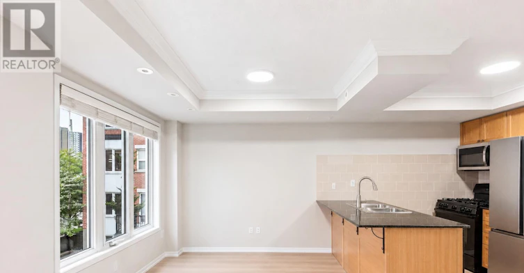 6-29 Frances Loring Lane, Toronto, ON, M4M 3G2 - 2