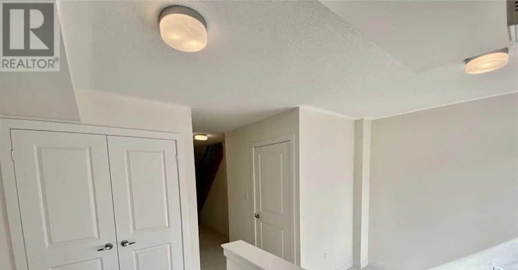 2578 Castlegate Crossing, Pickering, ON, L1X 0G4 - 3