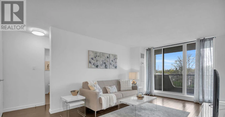 407-7811 Yonge Street, Vaughan, ON, L3T 4S3 - 5