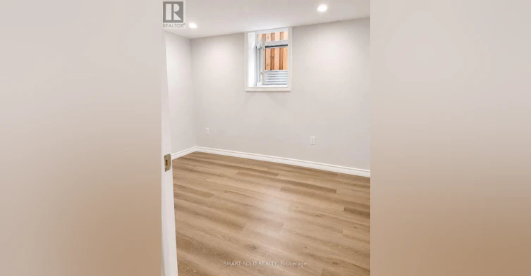 LOWER-28 Leggott Avenue, Barrie, ON, L4N 8A9 - 4